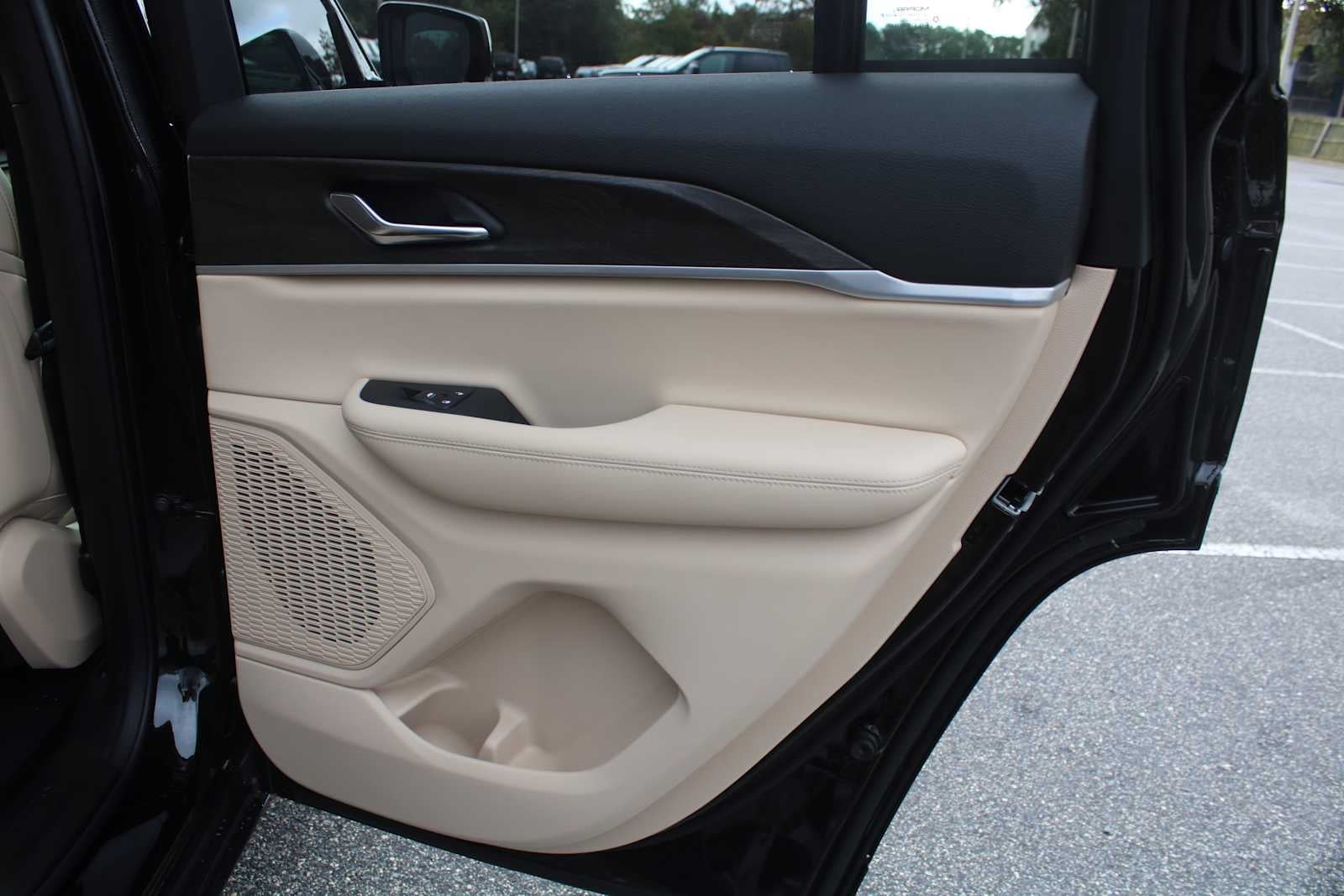 2025 Jeep Grand Cherokee GRAND CHEROKEE LIMITED 4X2