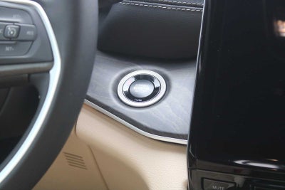 2025 Jeep Grand Cherokee GRAND CHEROKEE LIMITED 4X2