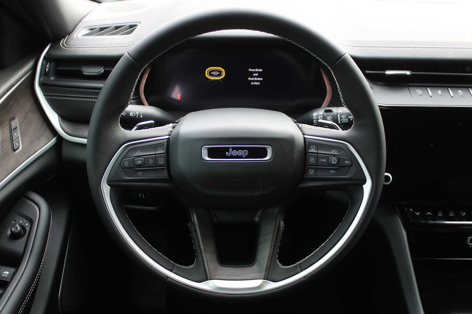 2026 Jeep Grand Cherokee GRAND CHEROKEE LIMITED 4X2