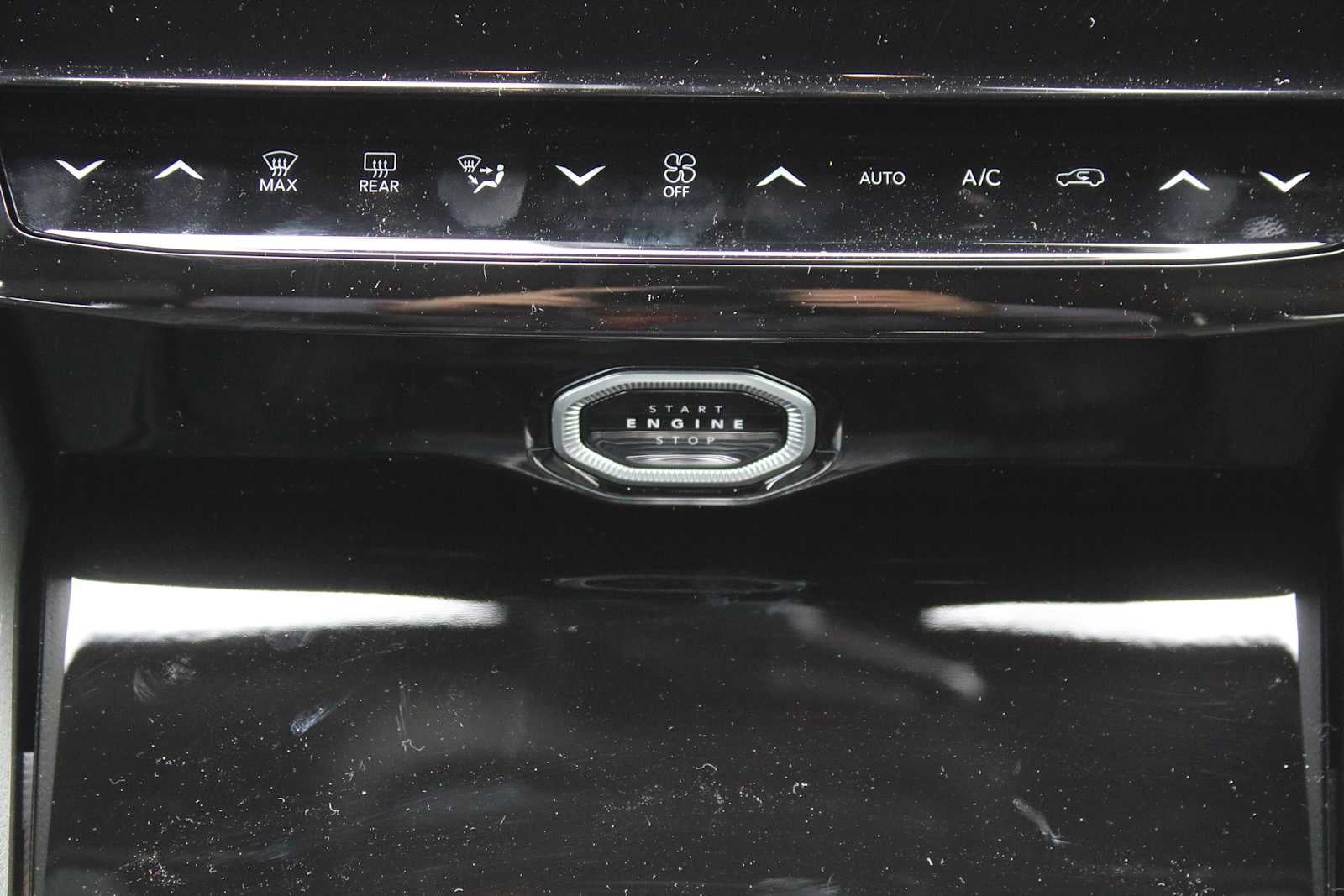 2026 Jeep Grand Cherokee GRAND CHEROKEE LIMITED 4X2