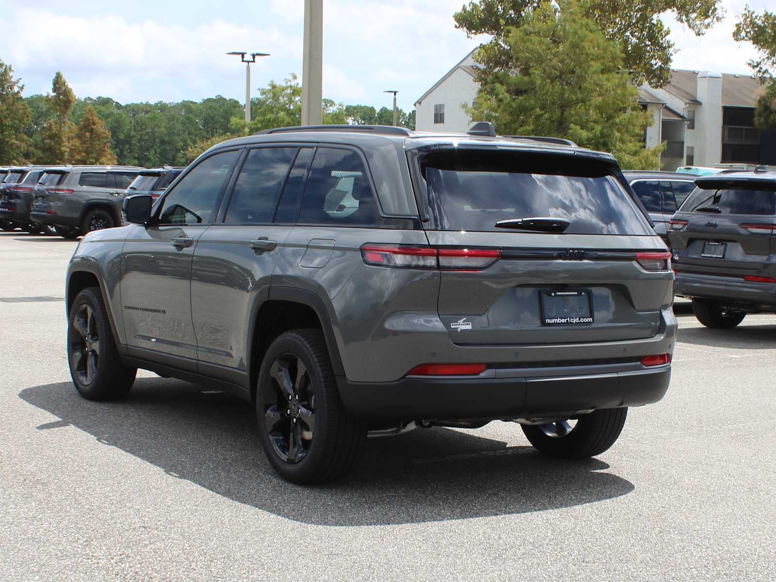 2027 Jeep Grand Cherokee Limited