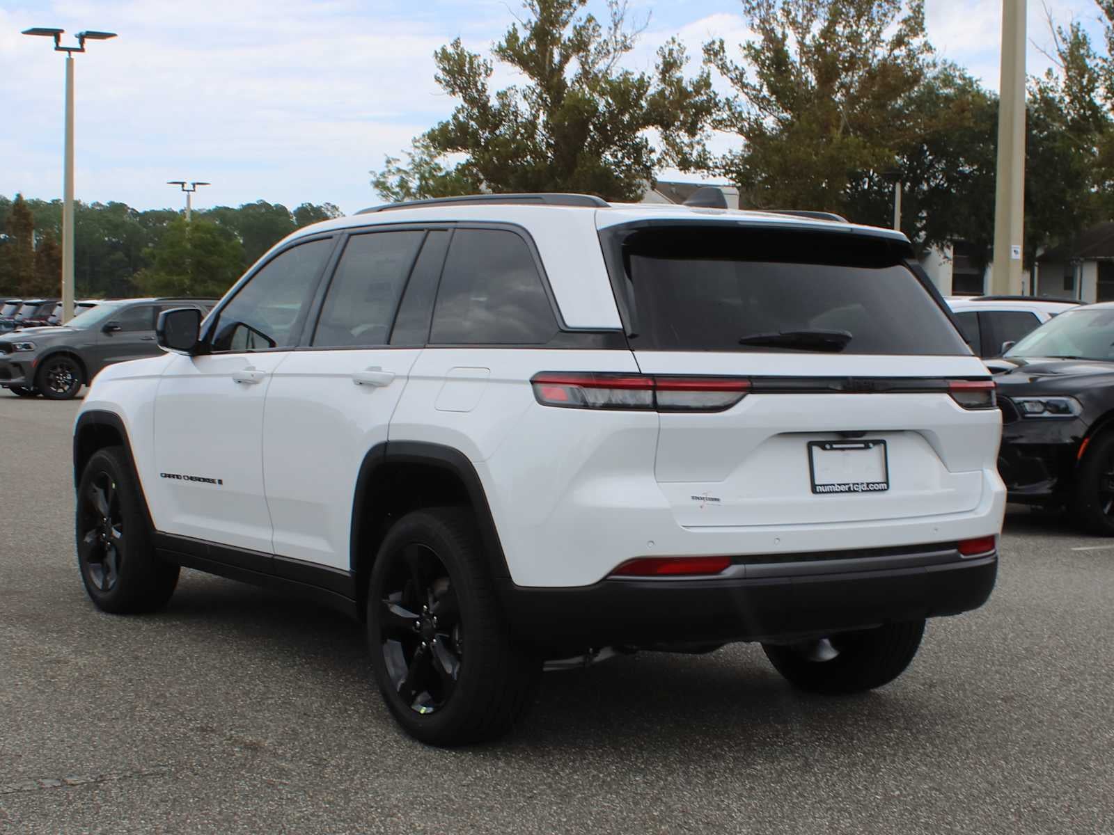2027 Jeep Grand Cherokee Limited