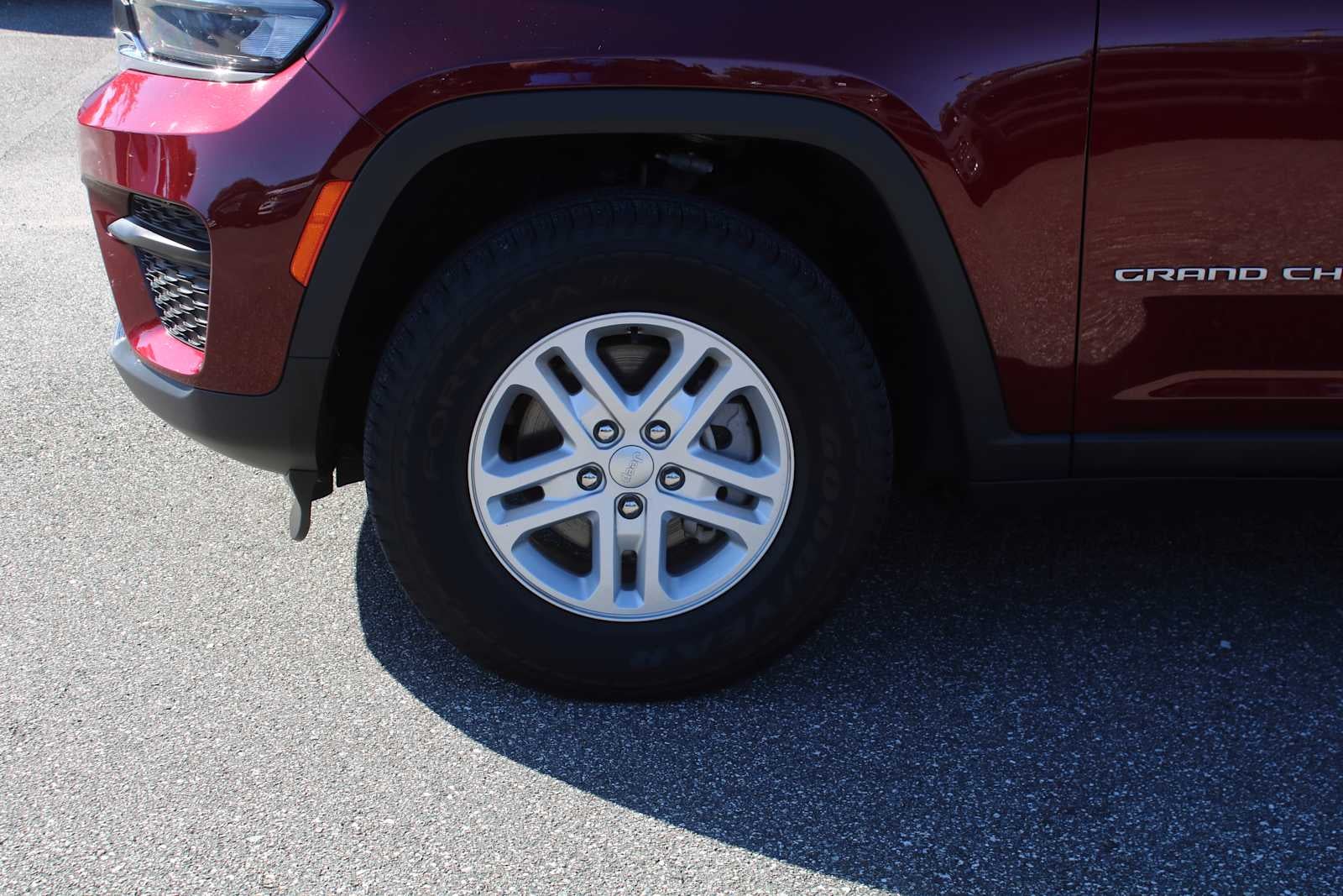2024 Jeep Grand Cherokee Laredo