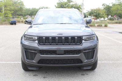 2026 Jeep Grand Cherokee Laredo Altitude