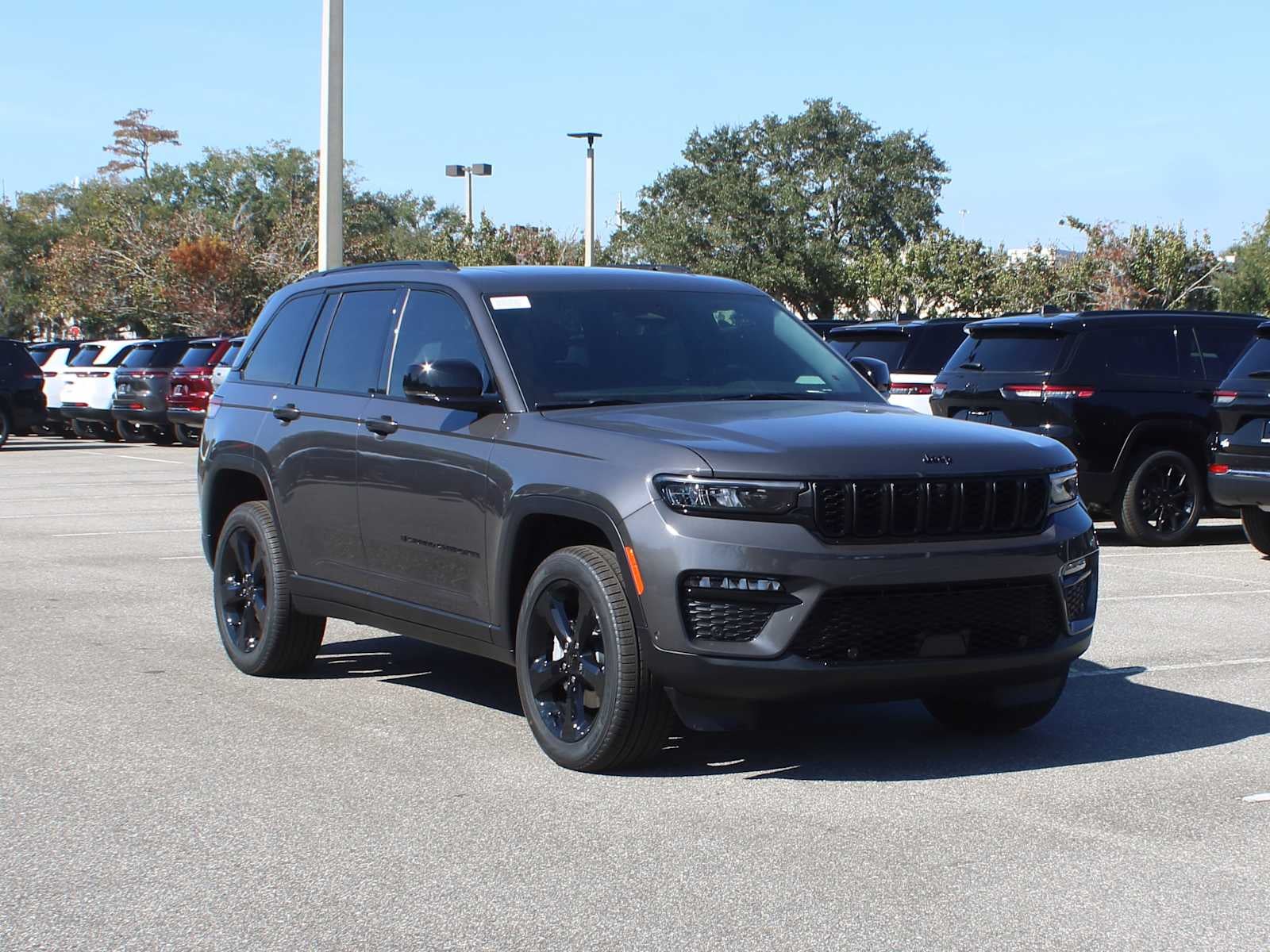 2025 Jeep Grand Cherokee GRAND CHEROKEE LIMITED 4X4