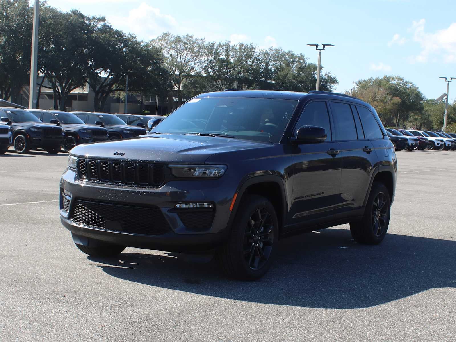 2025 Jeep Grand Cherokee GRAND CHEROKEE LIMITED 4X4