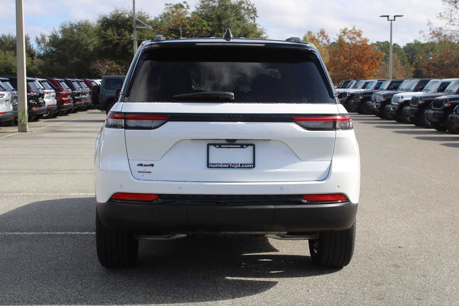 2025 Jeep Grand Cherokee GRAND CHEROKEE LIMITED 4X4