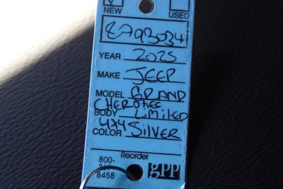 2025 Jeep Grand Cherokee GRAND CHEROKEE LIMITED 4X4