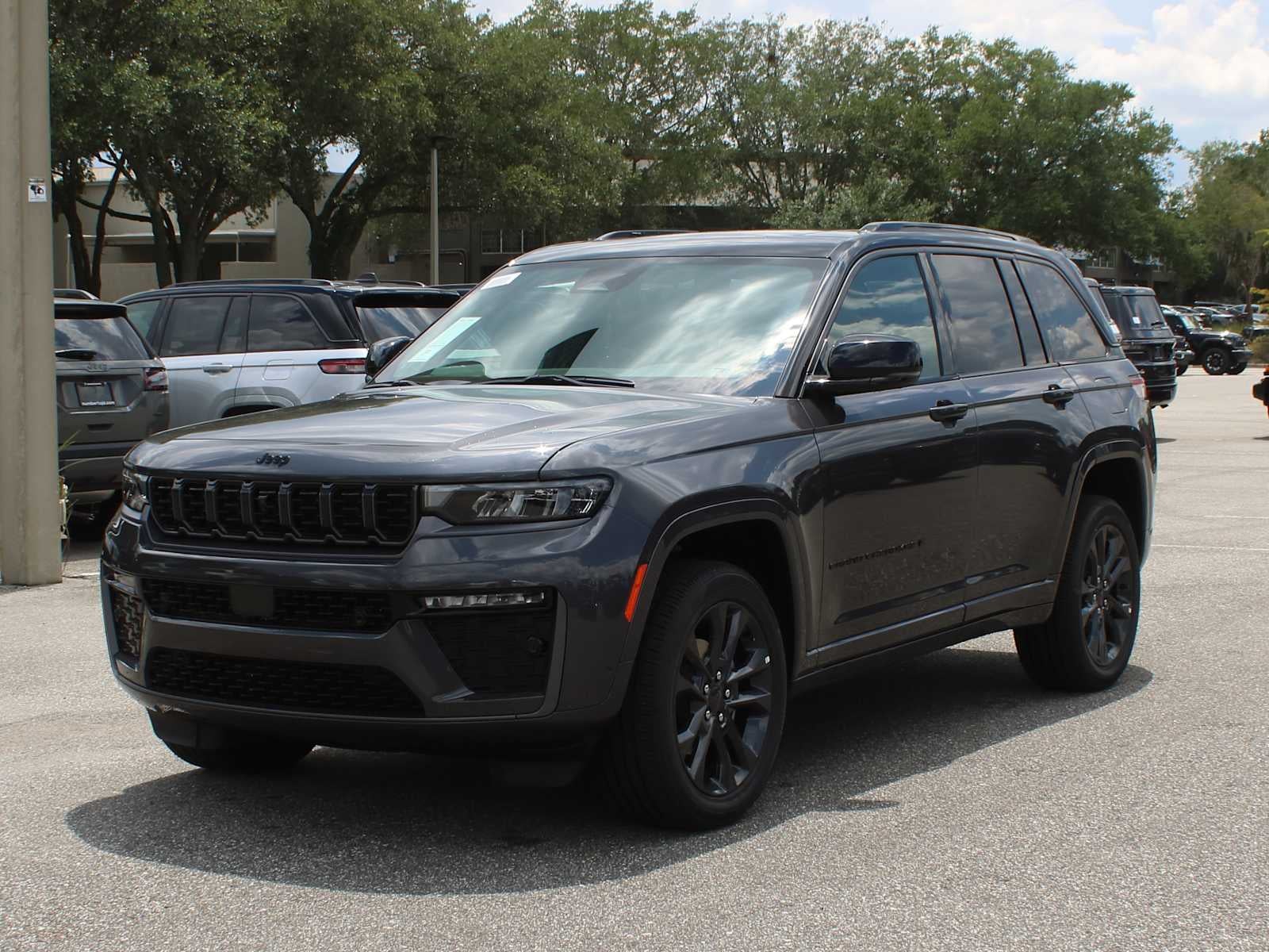 2026 Jeep Grand Cherokee Limited Reserve