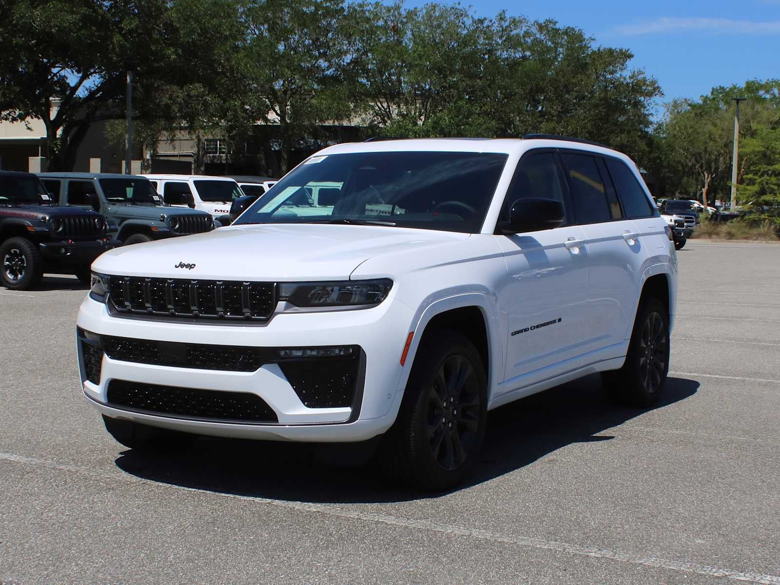 2026 Jeep Grand Cherokee Limited Reserve