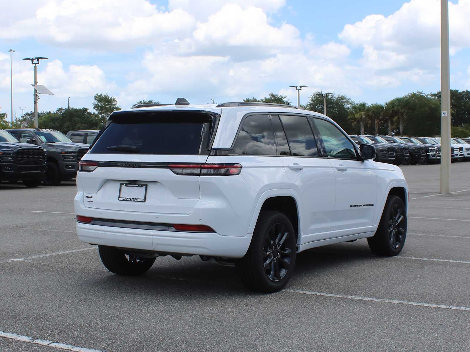 2026 Jeep Grand Cherokee Limited Reserve