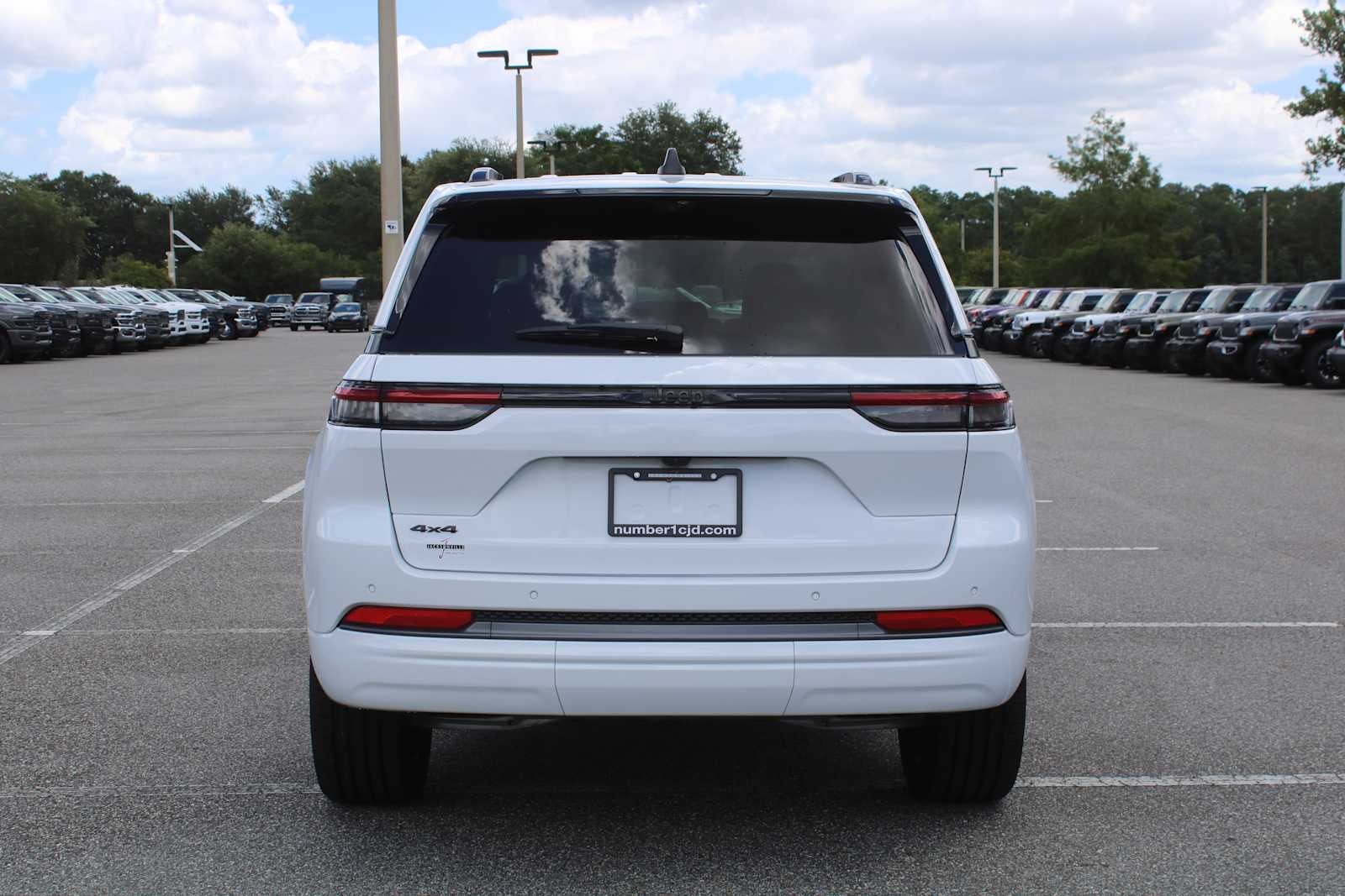 2026 Jeep Grand Cherokee Limited Reserve