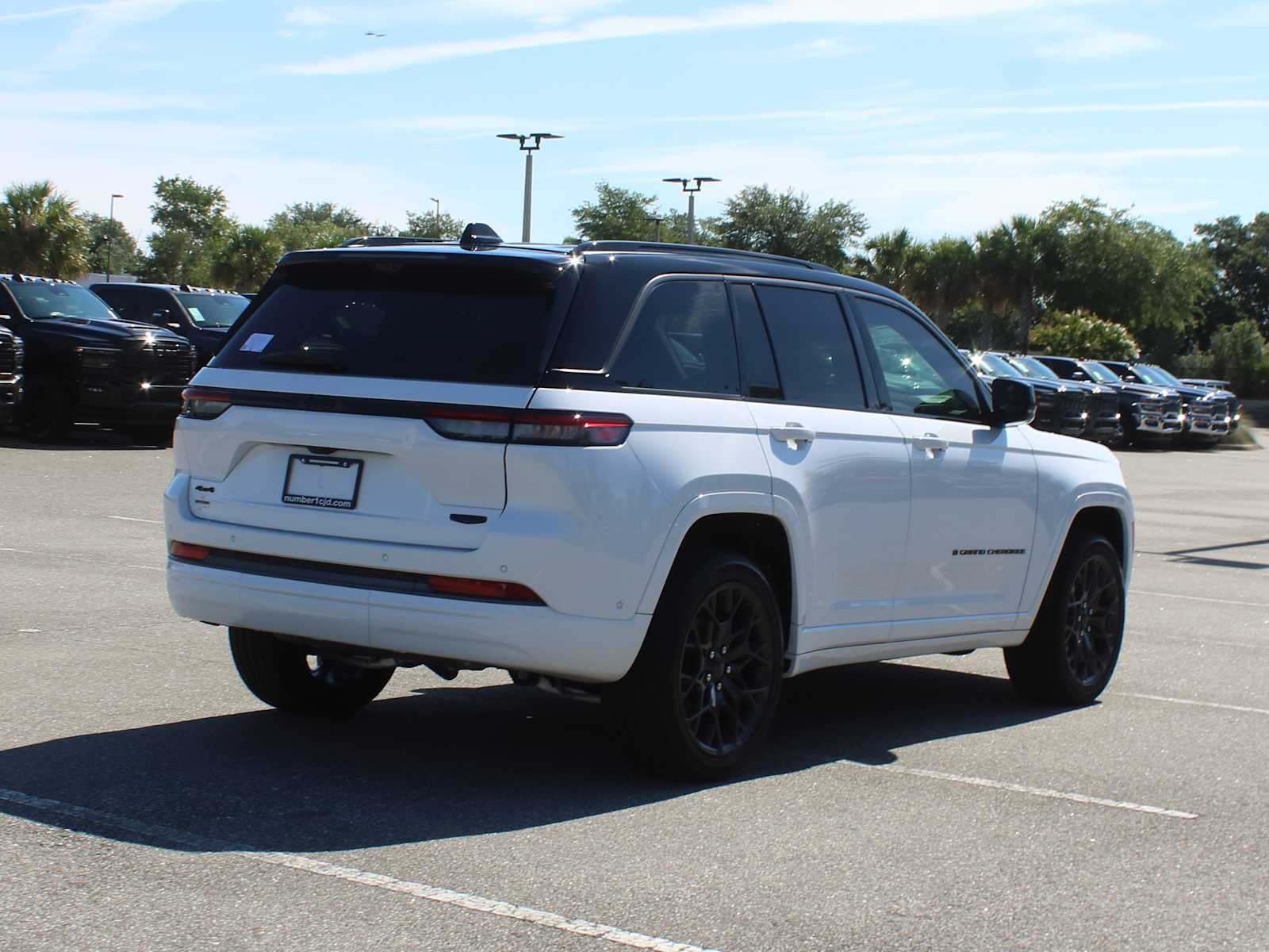 2026 Jeep Grand Cherokee Summit