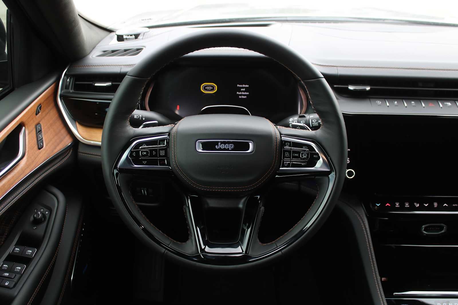 2027 Jeep Grand Cherokee Summit
