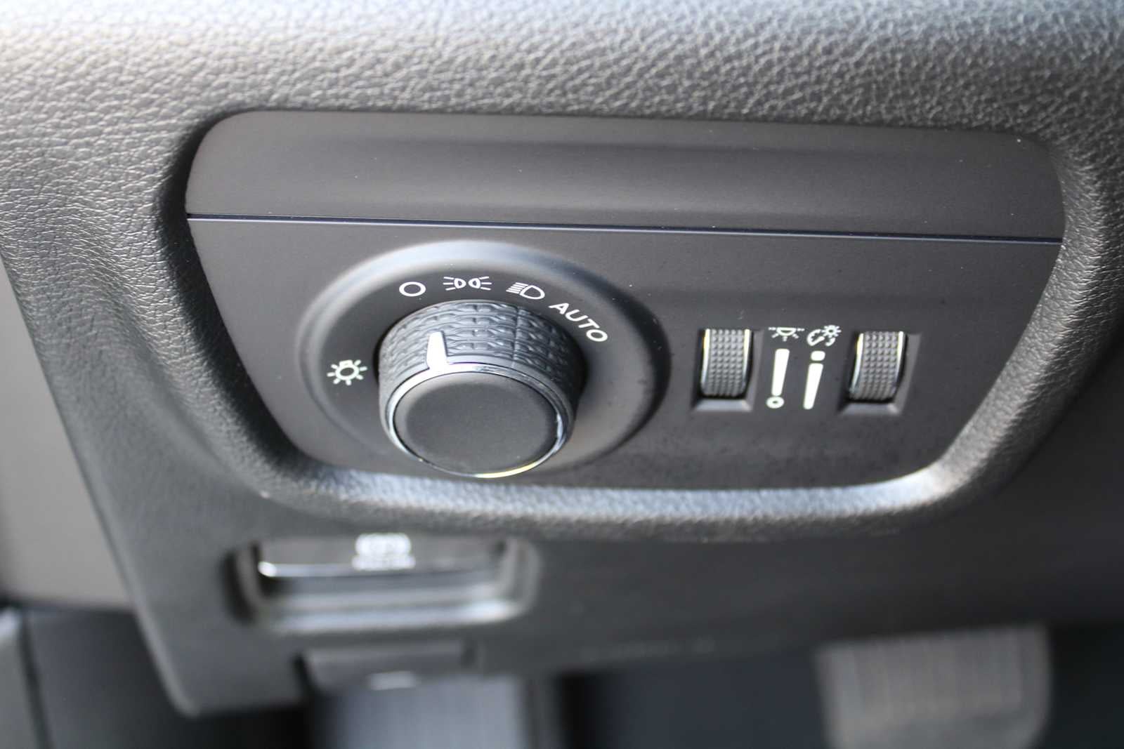 2025 Jeep Grand Cherokee L Altitude X 4x2