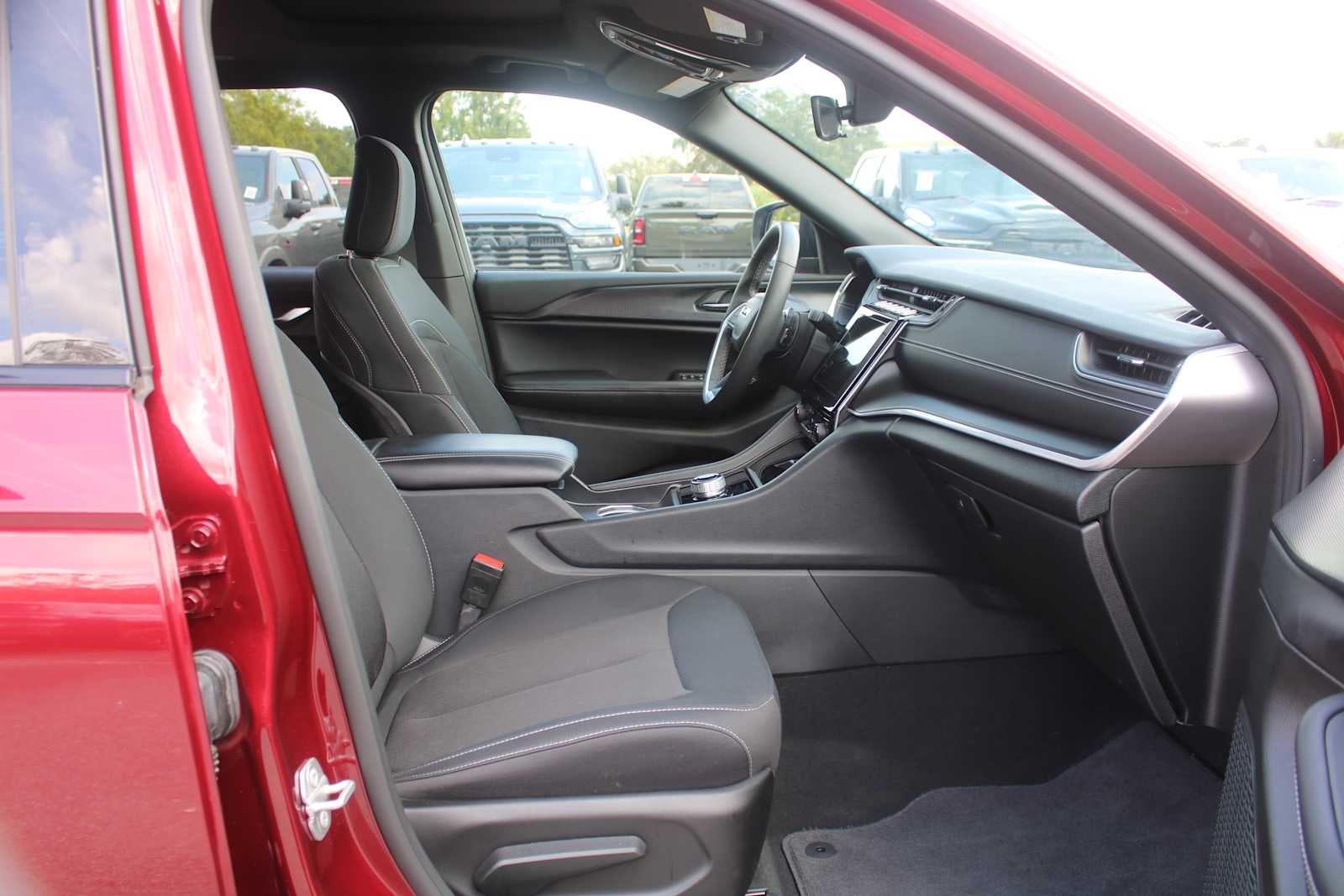 2025 Jeep Grand Cherokee L Laredo X