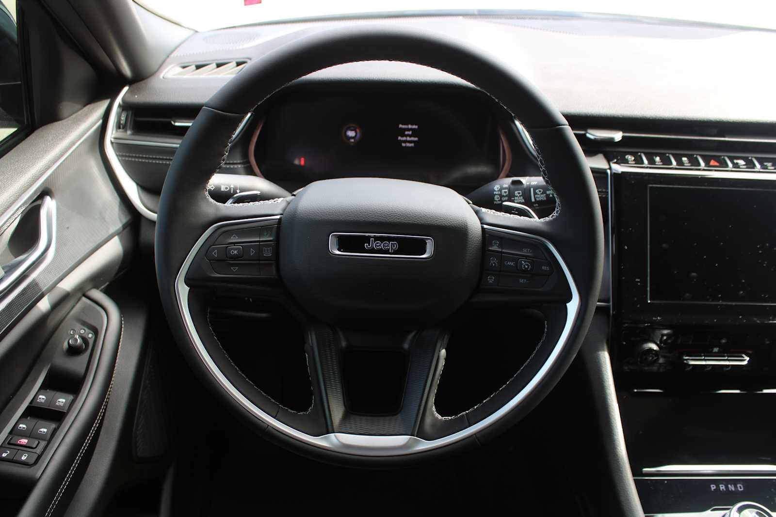 2025 Jeep Grand Cherokee GRAND CHEROKEE L ALTITUDE X 4X2