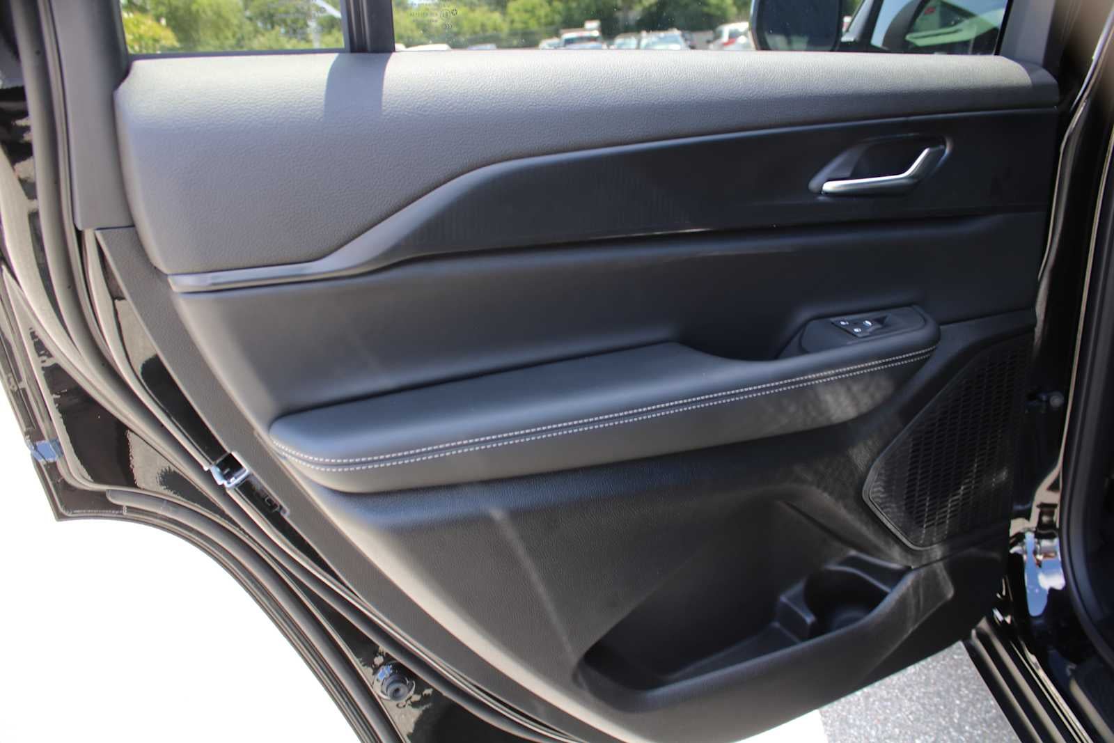 2025 Jeep Grand Cherokee GRAND CHEROKEE L LAREDO X 4X2