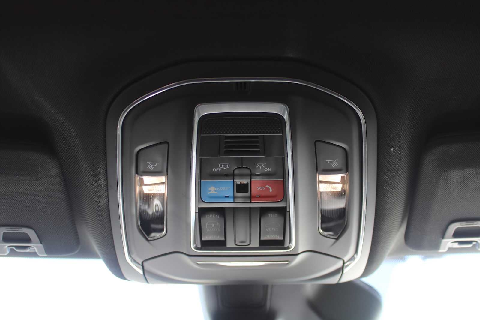 2025 Jeep Grand Cherokee GRAND CHEROKEE L LAREDO X 4X2