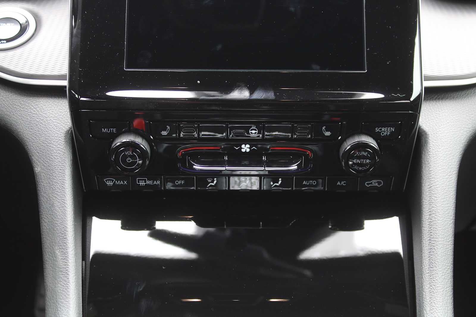 2025 Jeep Grand Cherokee GRAND CHEROKEE L ALTITUDE X 4X2