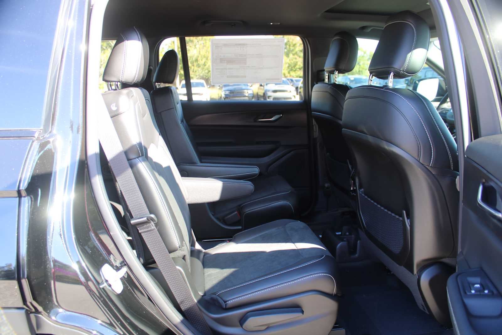 2025 Jeep Grand Cherokee GRAND CHEROKEE L ALTITUDE X 4X2