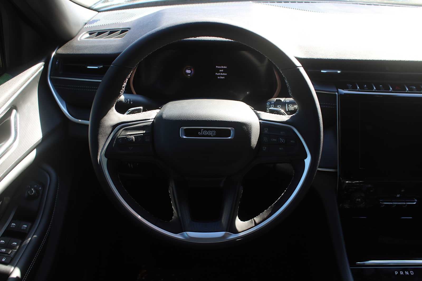 2025 Jeep Grand Cherokee GRAND CHEROKEE L ALTITUDE X 4X2