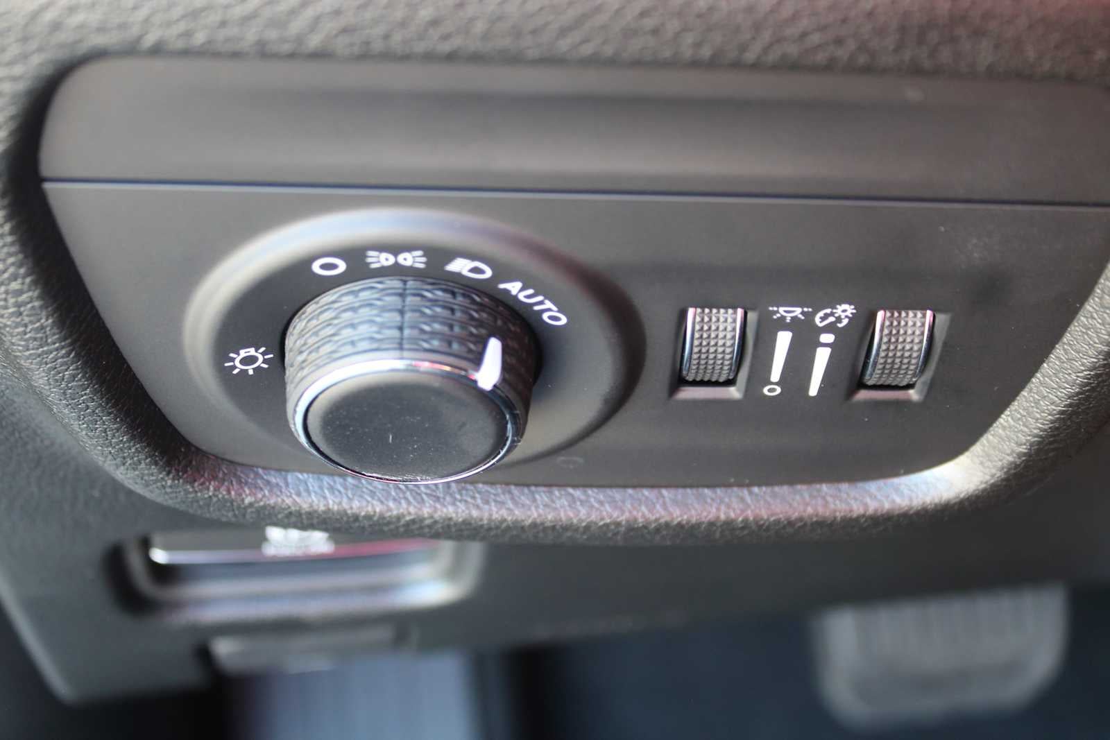 2025 Jeep Grand Cherokee GRAND CHEROKEE L ALTITUDE X 4X2