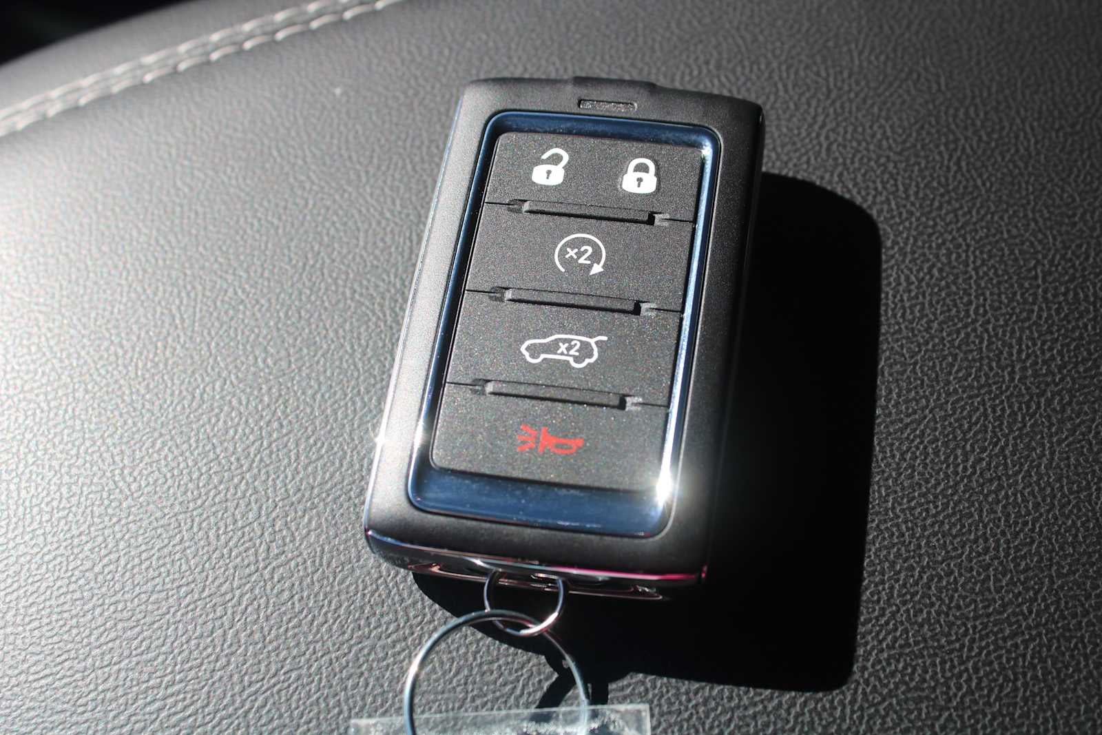 2025 Jeep Grand Cherokee GRAND CHEROKEE L ALTITUDE X 4X2