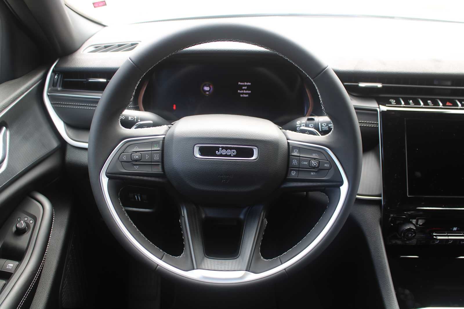 2026 Jeep Grand Cherokee L Laredo