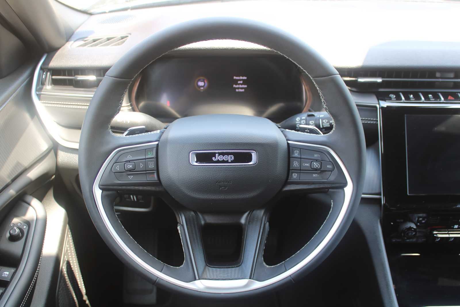 2025 Jeep Grand Cherokee L Laredo X