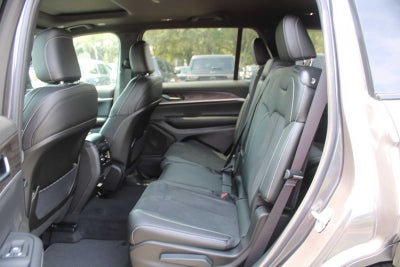 2026 Jeep Grand Cherokee L Laredo Altitude