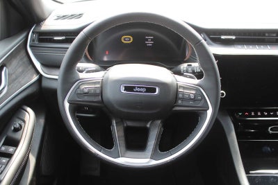2026 Jeep Grand Cherokee L Laredo Altitude