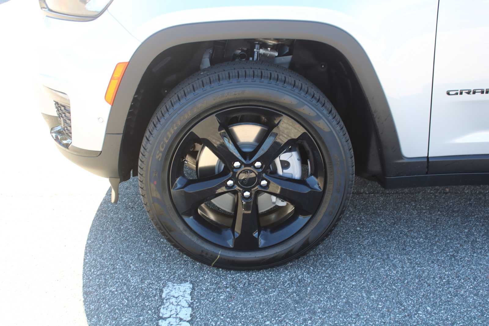 2025 Jeep Grand Cherokee GRAND CHEROKEE L LIMITED 4X2