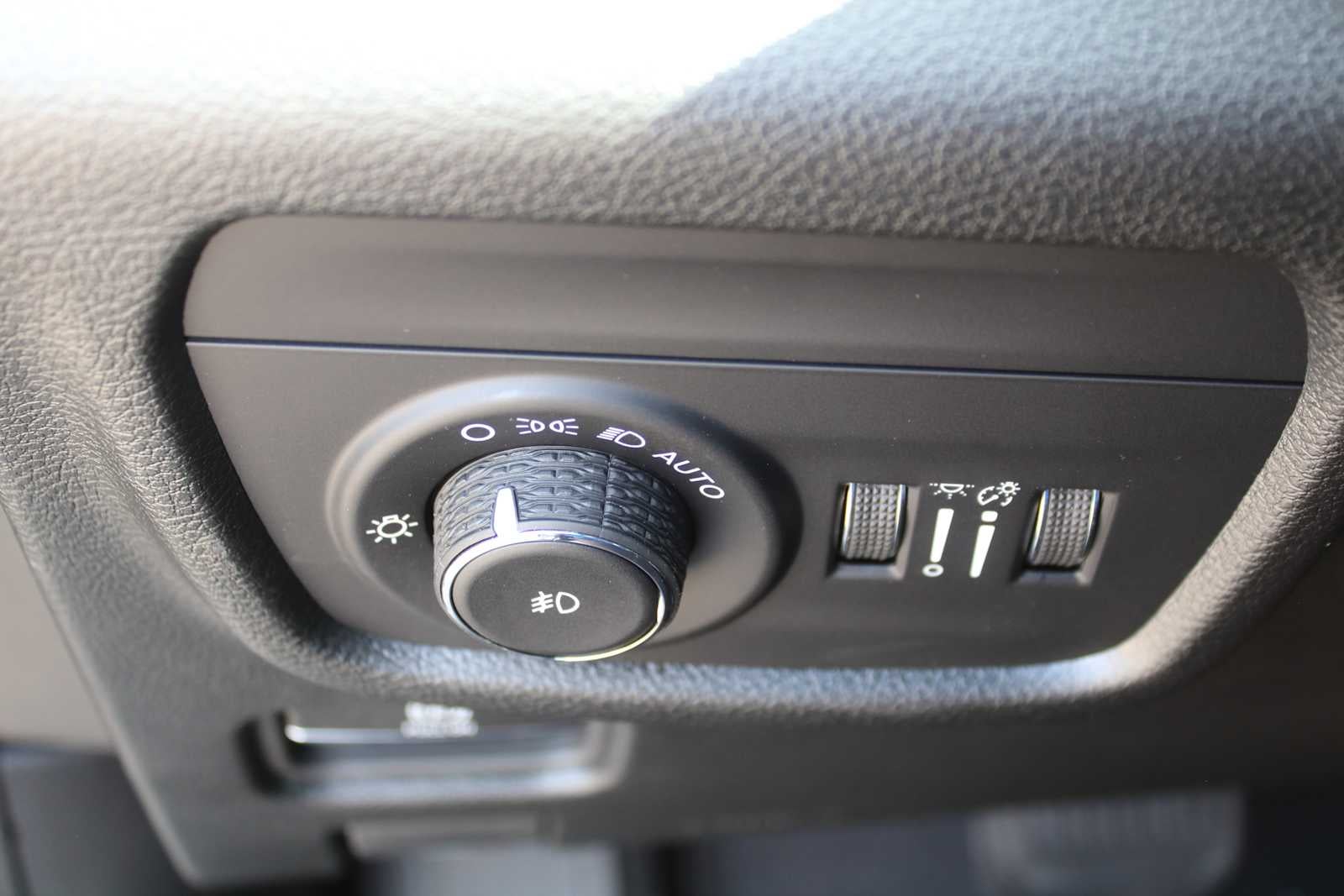 2027 Jeep Grand Cherokee L Limited
