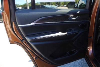2027 Jeep Grand Cherokee L Limited