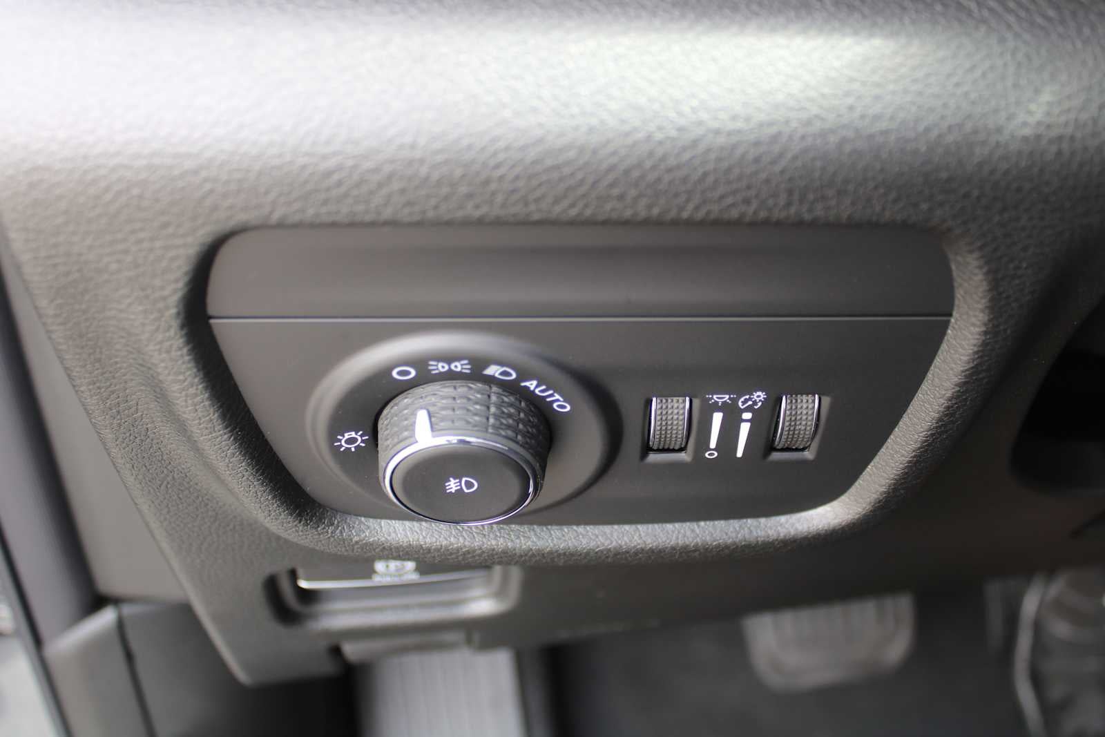 2027 Jeep Grand Cherokee L Limited
