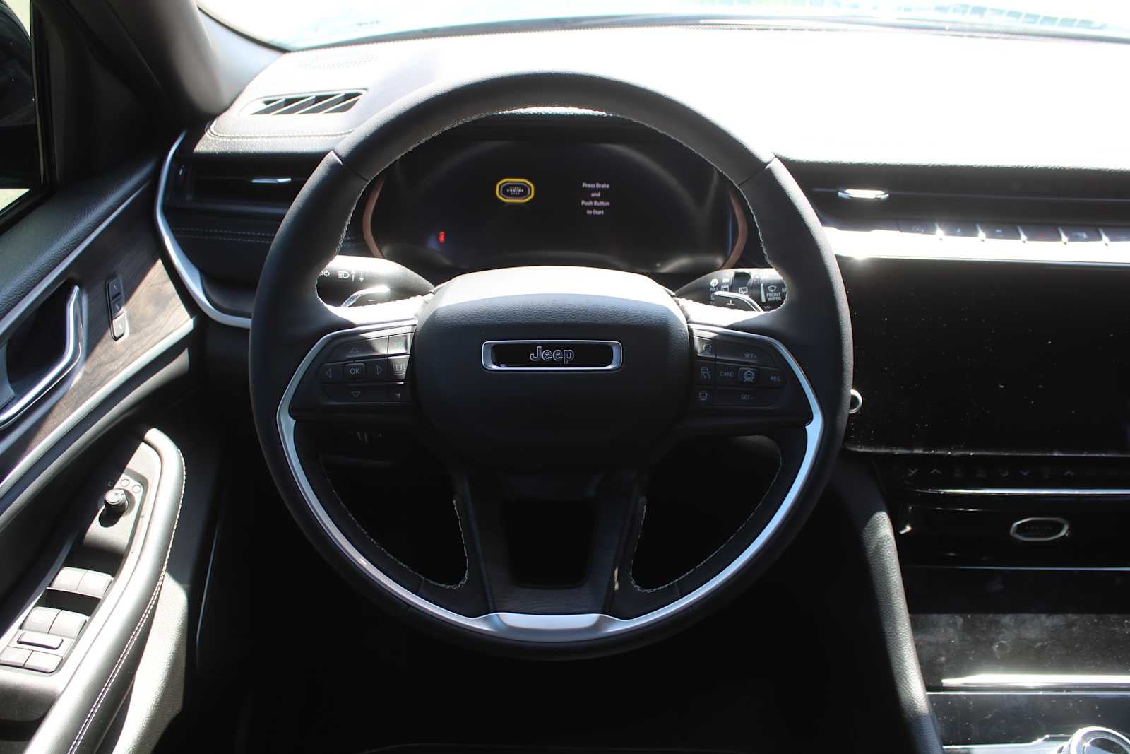 2026 Jeep Grand Cherokee GRAND CHEROKEE L LIMITED 4X2