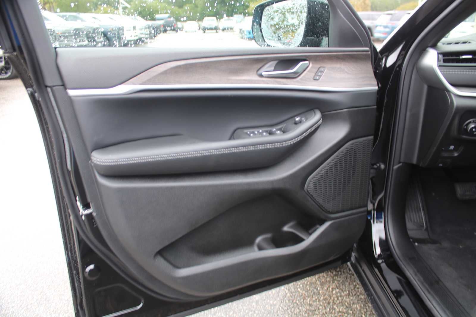 2027 Jeep Grand Cherokee L Limited