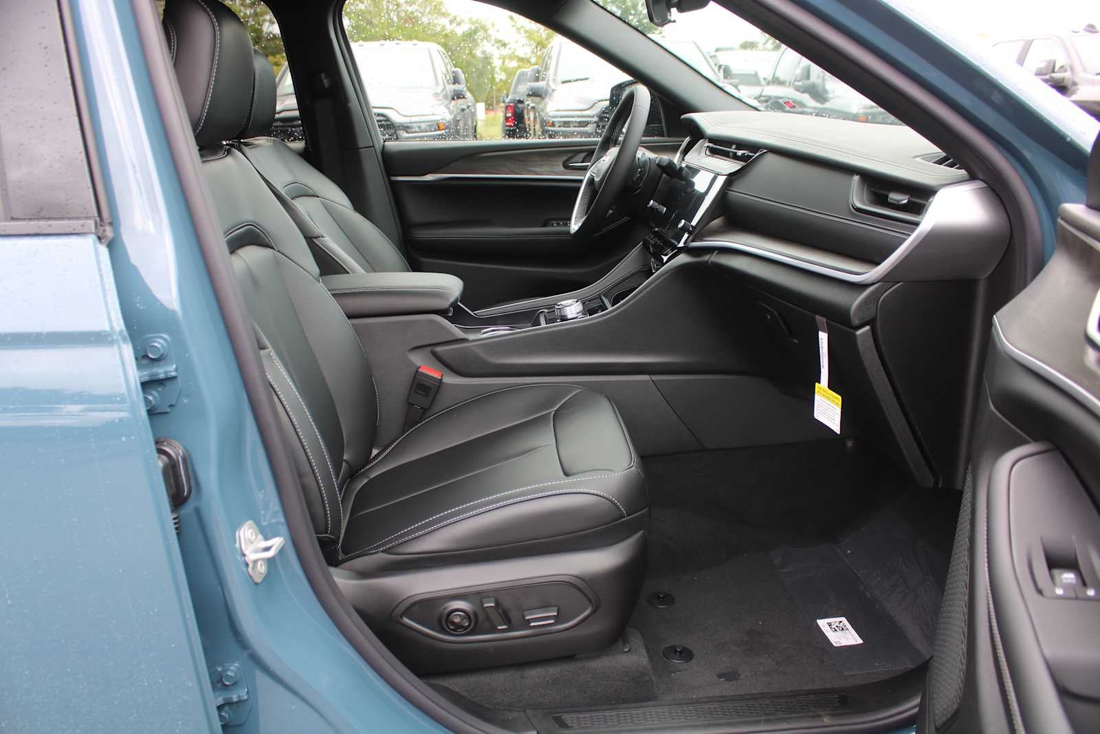 2027 Jeep Grand Cherokee L Limited