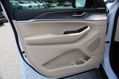 2027 Jeep Grand Cherokee L Limited
