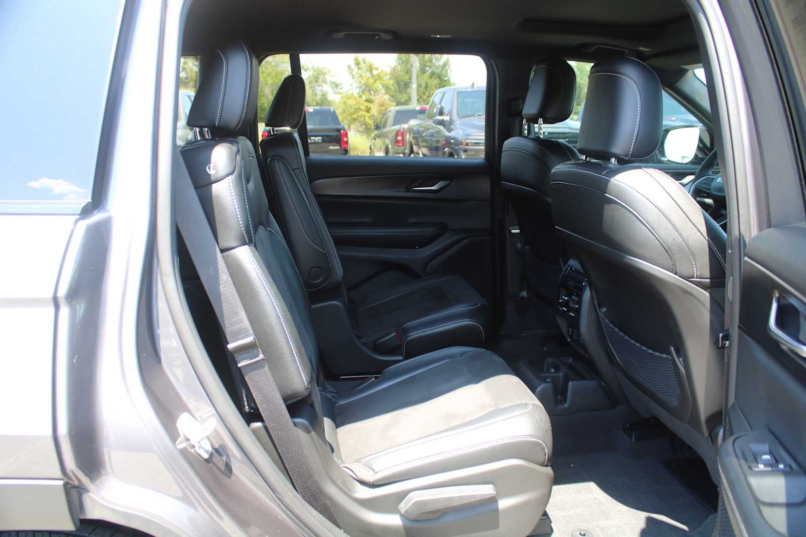 2023 Jeep Grand Cherokee L Altitude X
