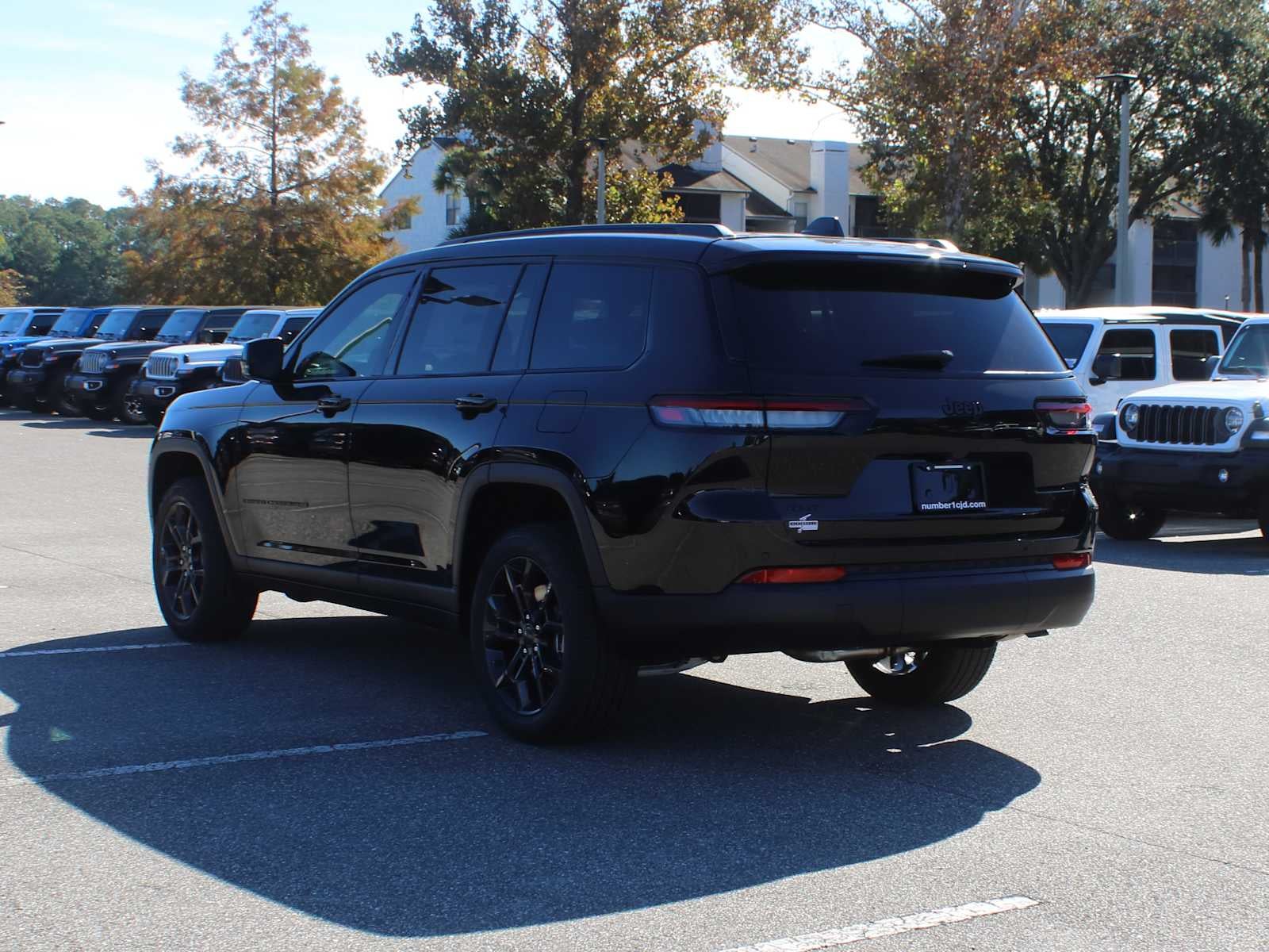 2025 Jeep Grand Cherokee GRAND CHEROKEE L LIMITED 4X4