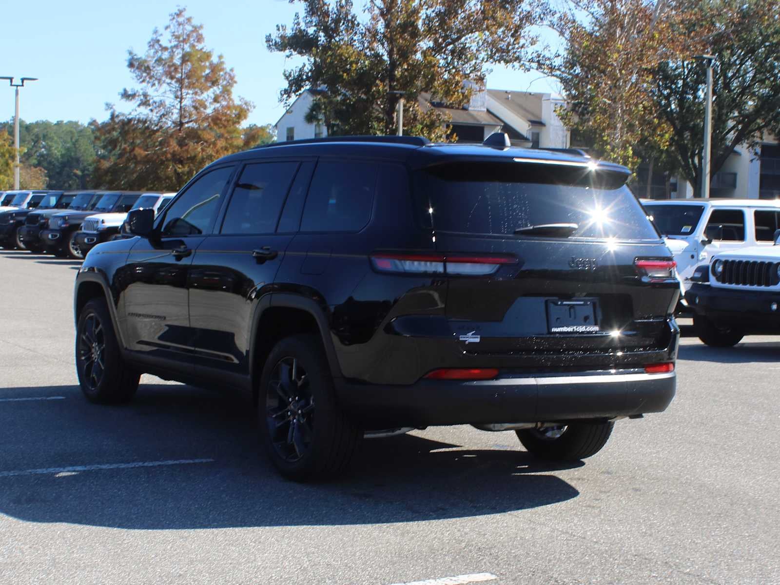 2025 Jeep Grand Cherokee GRAND CHEROKEE L LIMITED 4X4