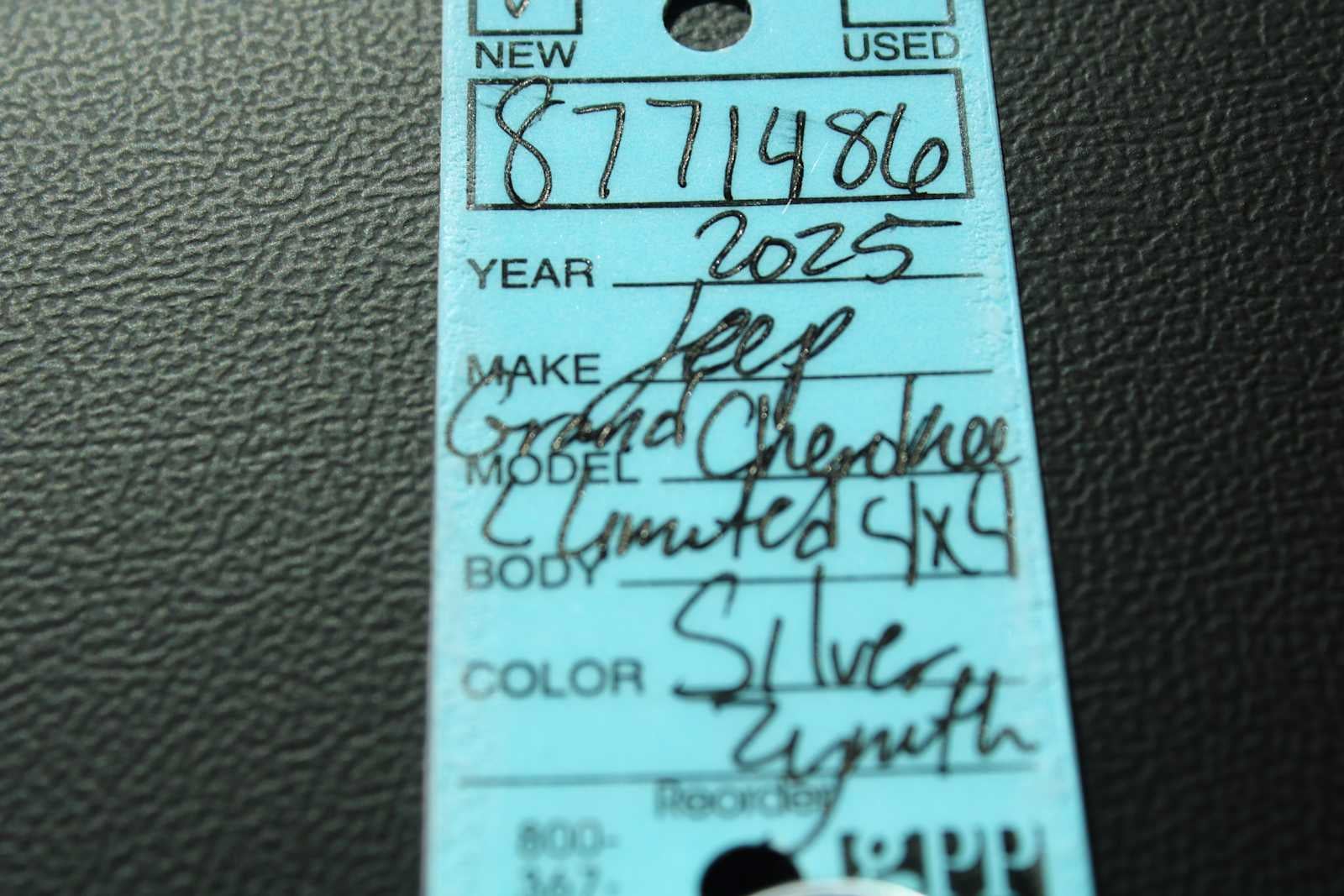 2025 Jeep Grand Cherokee GRAND CHEROKEE L LIMITED 4X4