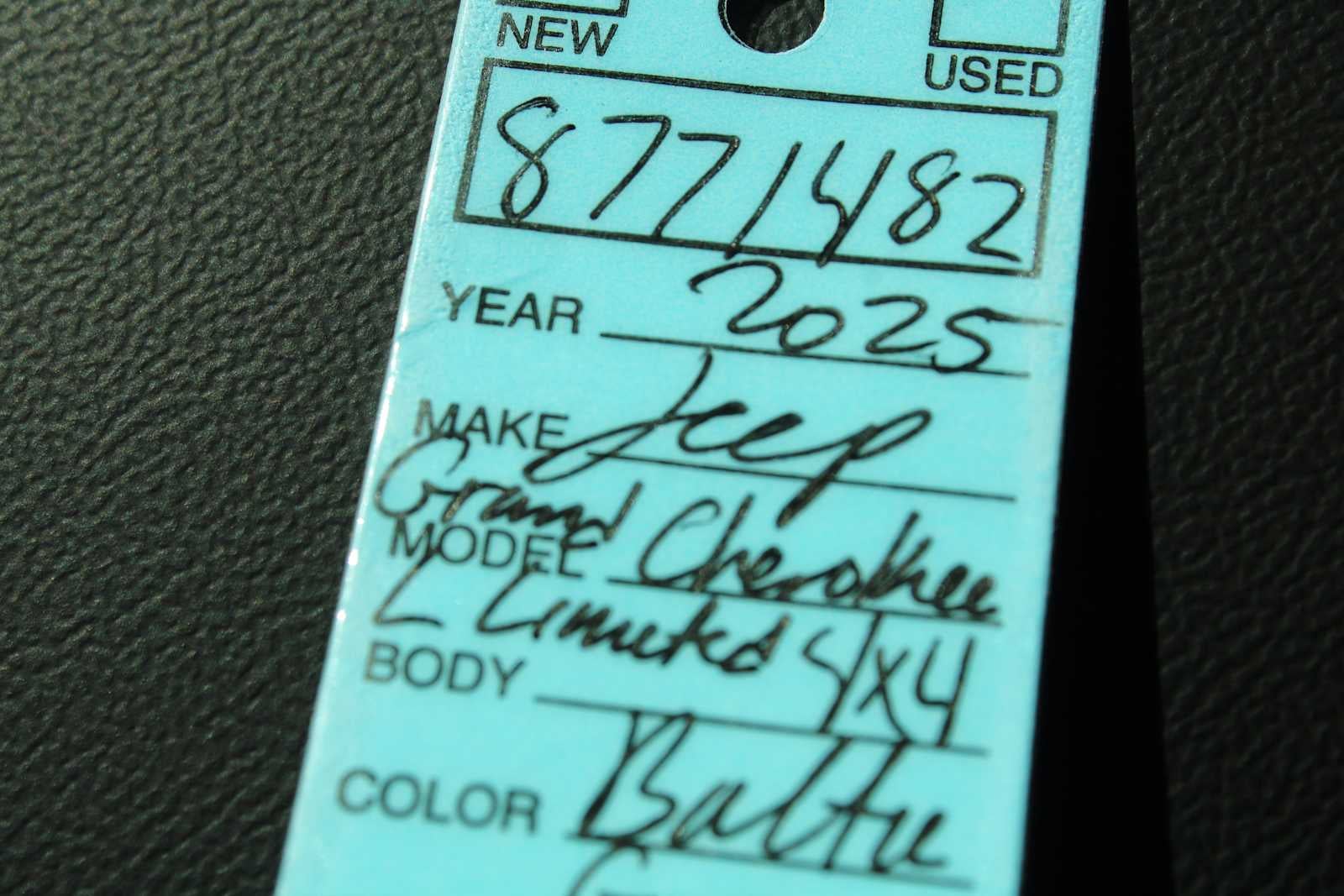 2025 Jeep Grand Cherokee GRAND CHEROKEE L LIMITED 4X4