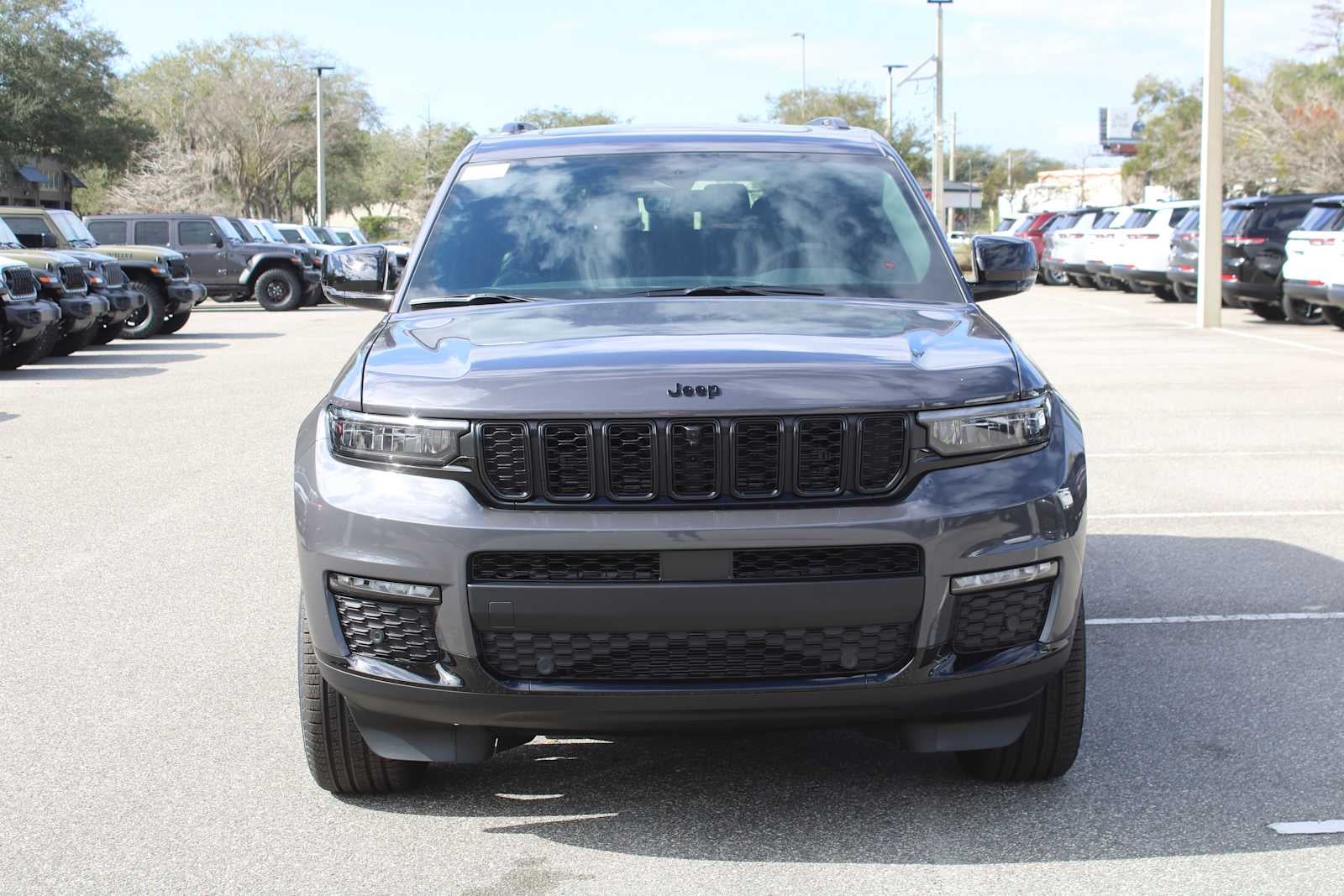 2025 Jeep Grand Cherokee GRAND CHEROKEE L LIMITED 4X4