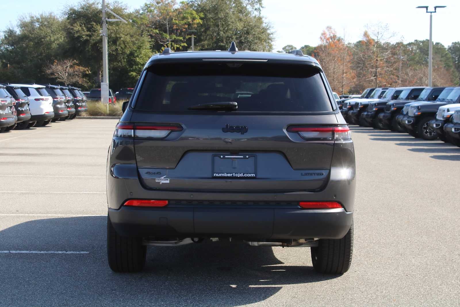 2025 Jeep Grand Cherokee GRAND CHEROKEE L LIMITED 4X4