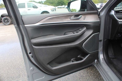 2027 Jeep Grand Cherokee L Limited Reserve