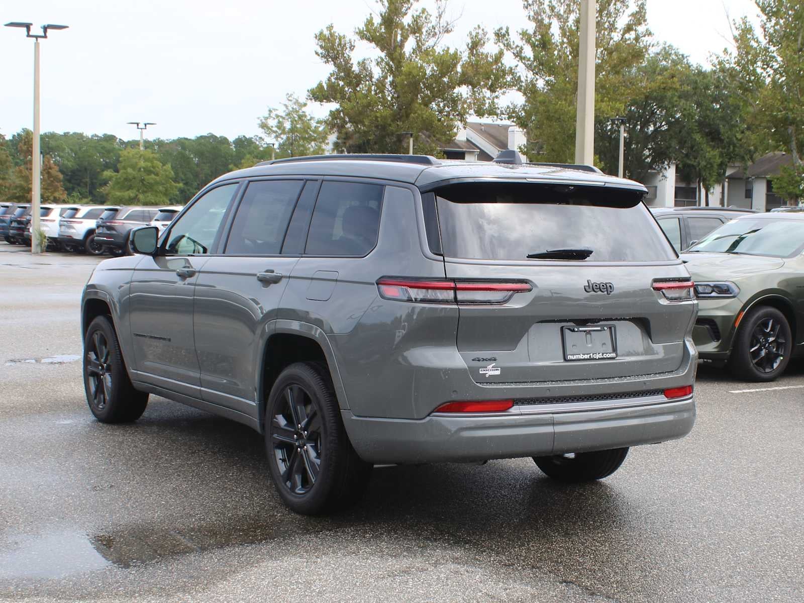 2027 Jeep Grand Cherokee L Limited Reserve