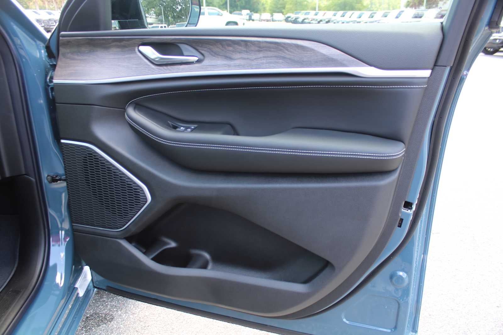 2026 Jeep Grand Cherokee L Limited Reserve